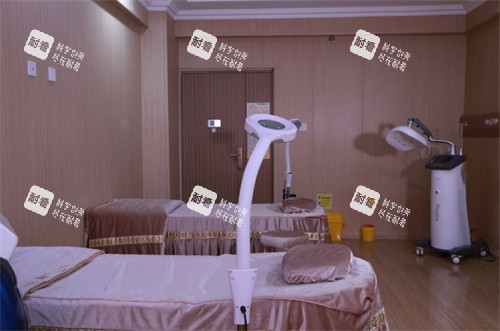 成都友谊医院疤痕科治疗室环境一览图 成都友谊医院疤痕科治疗室环境一览图