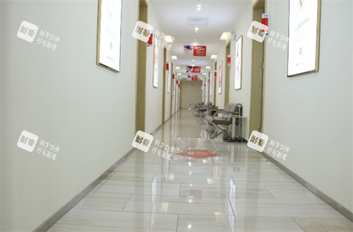 南京华韩奇致美容医院治疗室走廊 南京华韩奇致美容医院治疗室走廊