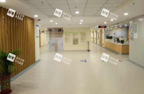 沧州爱尔眼科医院侧厅环境