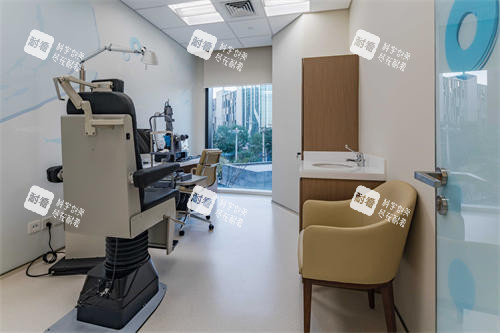 北京希玛林顺潮眼科医院医生诊室 北京希玛林顺潮眼科医院医生诊室