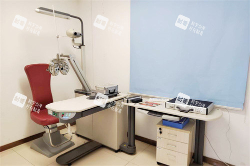 西双版纳艾维眼科医院验光室