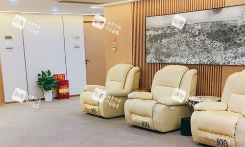 南京华美整形医院大厅等待区