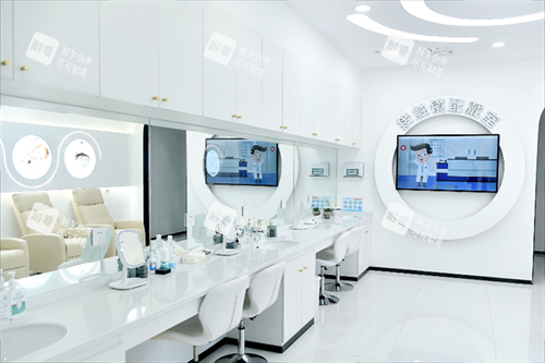 重庆爱成眼科大坪院区镜片佩戴室图