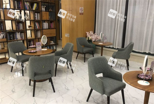 青岛知颜智妍医疗美容休息区图片