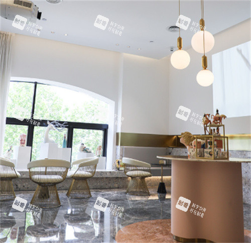 青岛博士医疗美容二楼休息区