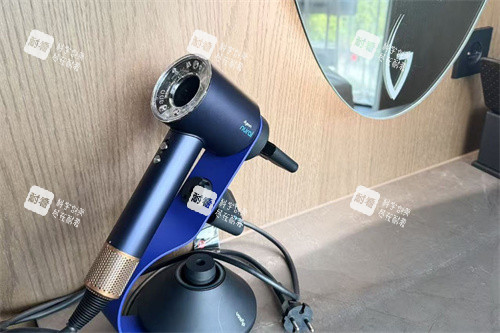 韩国凯丽雅皮肤科江南枫叶vip馆吹风机