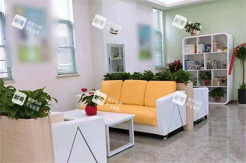 无锡明昕眼科门诊部二楼休息区 无锡明昕眼科门诊部二楼休息区