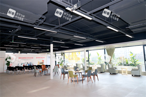 成都晶肤医美那么多家分店怎么选？各院特色和体验感大揭秘！