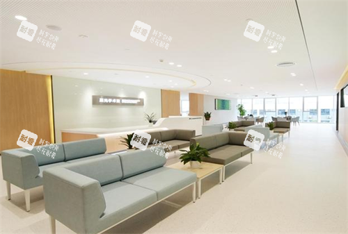 深圳深西爱尔眼科大厅环境 深圳深西爱尔眼科大厅环境