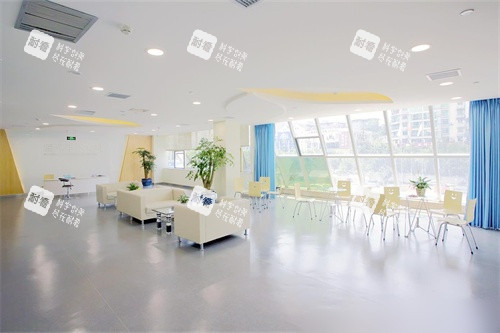 自贡爱尔眼科医院候诊区