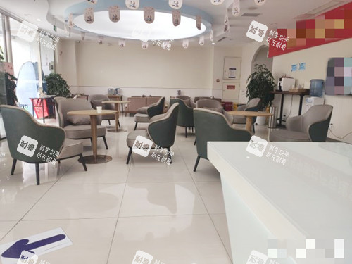 成都华美牙科等候区