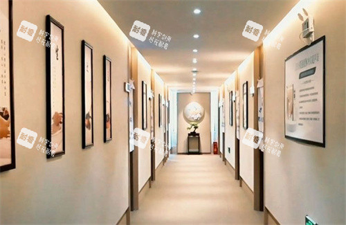 西安广慈医院走廊 西安广慈医院走廊