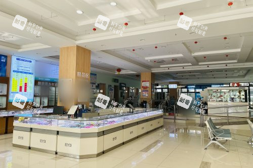 重庆铜梁爱尔眼科医院配镜区
