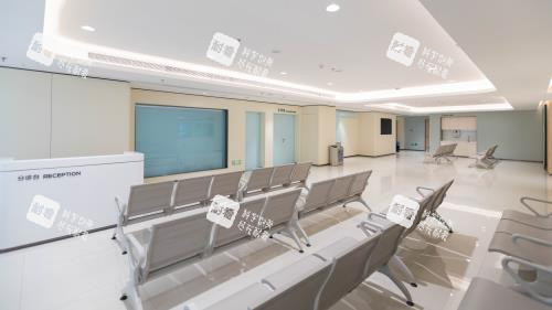 重庆爱尔眼科医院前台休息区 重庆爱尔眼科医院前台休息区