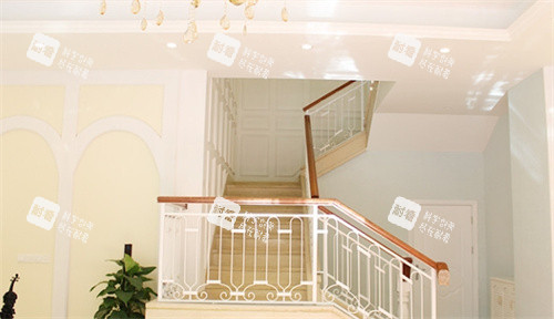 杭州健丽医美楼梯环境
