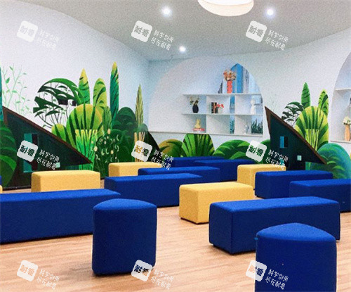 福州亮睛眼科医院等待区 福州亮睛眼科医院等待区