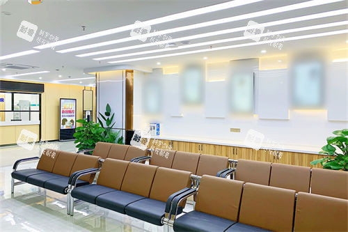 福州亮睛眼科医院休息候诊区