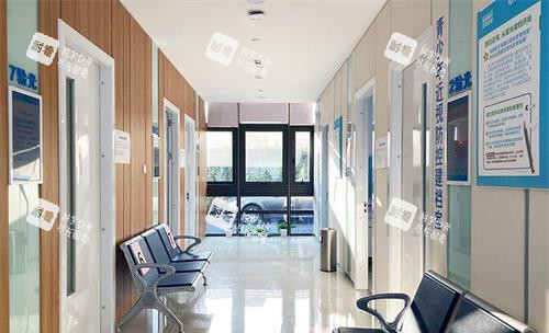 上海普瑞眼科医院内部走廊