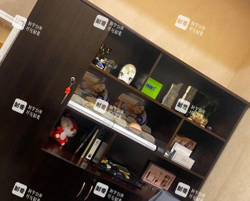 哈尔滨艺星医疗美容医院展示柜