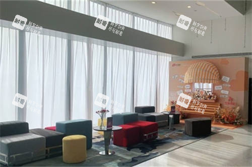 上海时光整形外科医院大厅休息区 上海时光整形外科医院大厅休息区