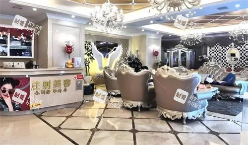 武汉中翰整形大厅环境图
