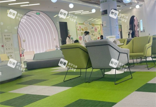 杭州飞秒秒眼科等候区环境