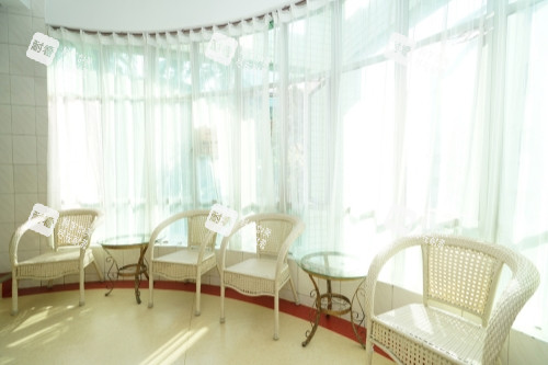 深圳博爱曙光整形医院候诊区 深圳博爱曙光整形医院候诊区