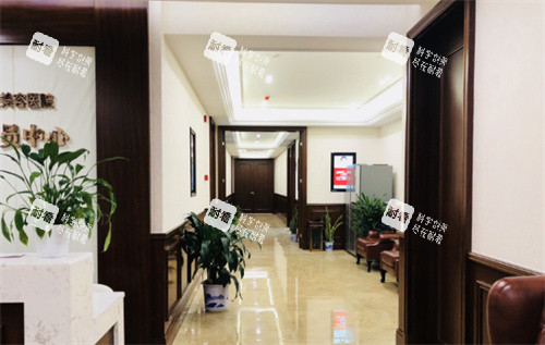 南京华韩奇致美容医院二楼过道 南京华韩奇致美容医院二楼过道