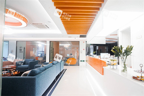 宁波颜蕾轻医美海曙院区大厅环境 宁波颜蕾轻医美海曙院区大厅环境