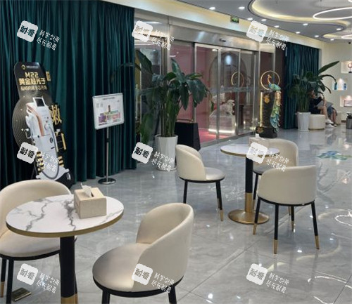 济南俏嘉丽医疗美容等候区环境图 济南俏嘉丽医疗美容等候区环境图