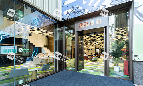 深圳黑马眼科大门外环境 深圳黑马眼科大门外环境