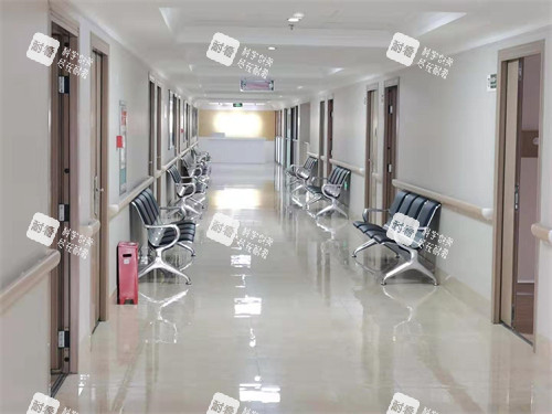 成都友谊医院疤痕科过道环境一览图