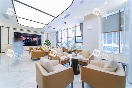 合肥沃瑞眼科医院候诊休息区