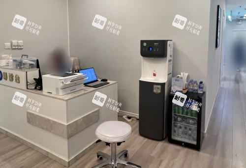 上海德琳整形饮水机示意图