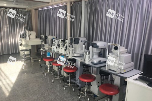 佳木斯爱视眼科医院验光区