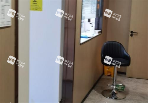 深圳非凡整形诊疗室门口