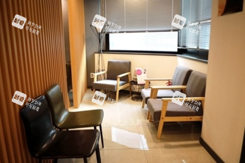 韩国普罗菲耳整形外科候诊区域 韩国普罗菲耳整形外科候诊区域