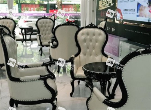 唐山煤医尚美整形等候区环境图