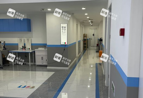 上海未来视界眼科内部过道环境
