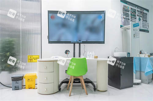 天津南开首爱眼科医院内部环境图