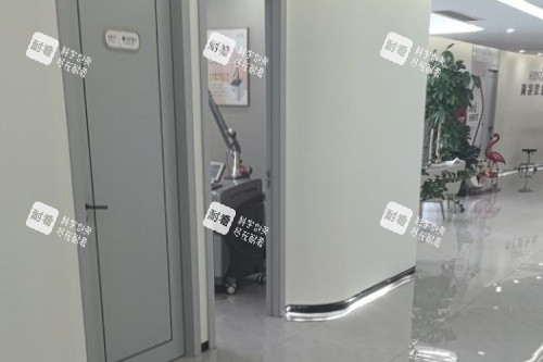 嘉兴韩辰整形面诊室门口示意图
