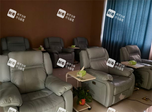 咸阳爱尔眼科等候区图片 咸阳爱尔眼科等候区图片