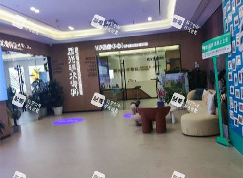 武汉爱尔眼科医院大厅环境