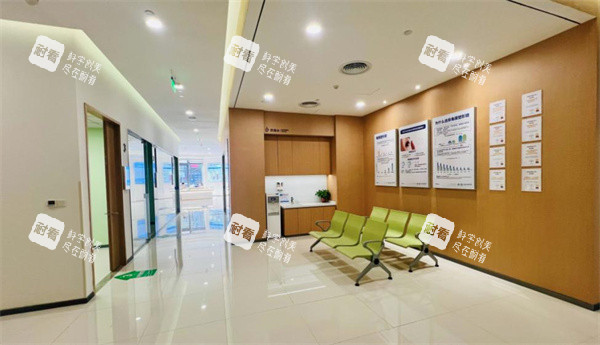 开封爱尔眼科医院等待