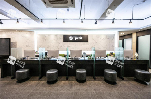 韩国DoctorPetit皮肤科前台 韩国DoctorPetit皮肤科前台