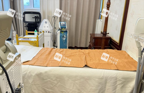 北京京城皮肤医院仪器操作室一角
