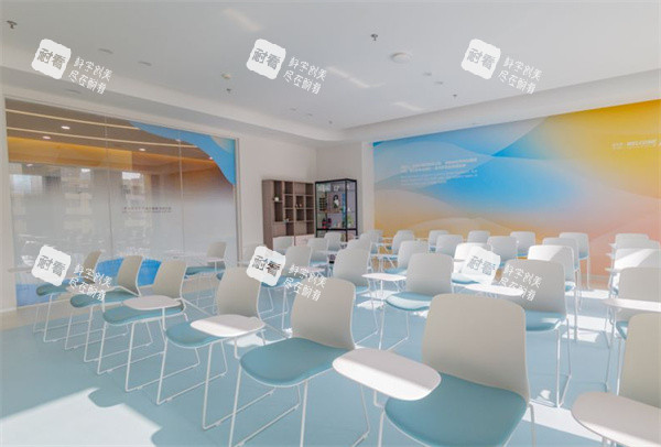 西宁爱尔眼科医院会议室