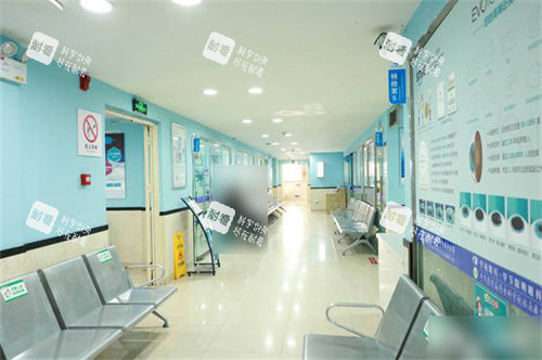 毕节华厦阳明眼科走廊休息处