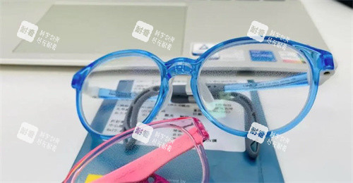 尼康控优点的镜片