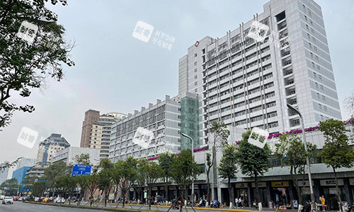 成都西部中西医结合医院整形科的大楼外观图